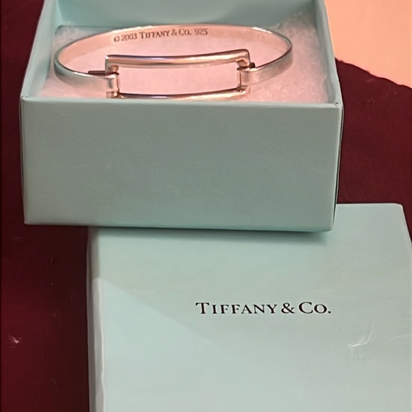 Tiffany & CO HINGED BRACELET